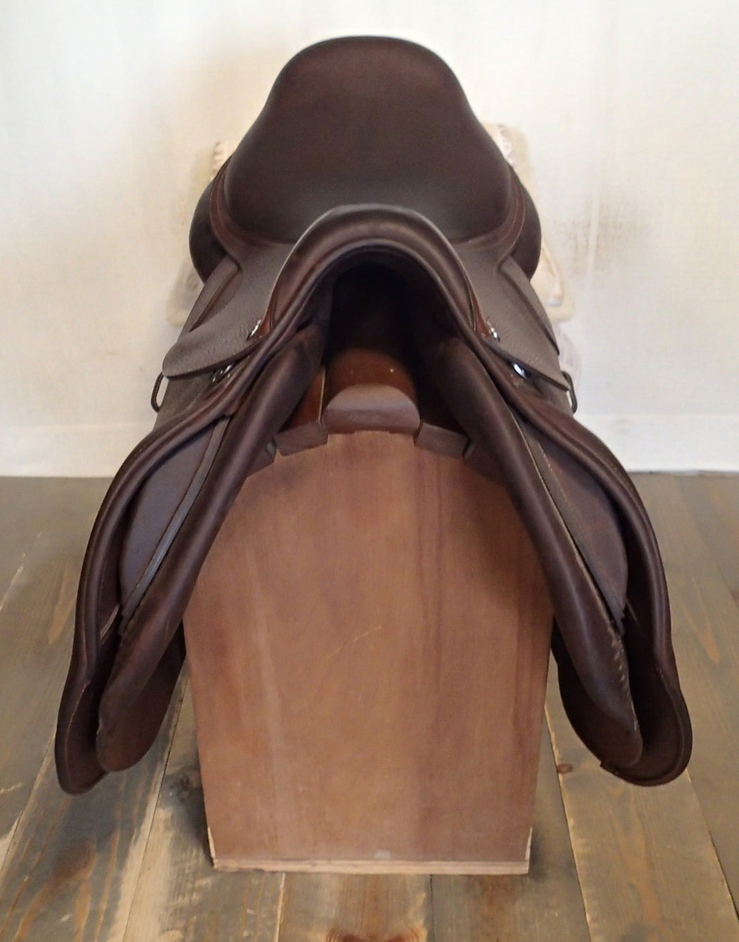 17.5" CWD Saddle - 2023 - 4CH Flaps - SE02