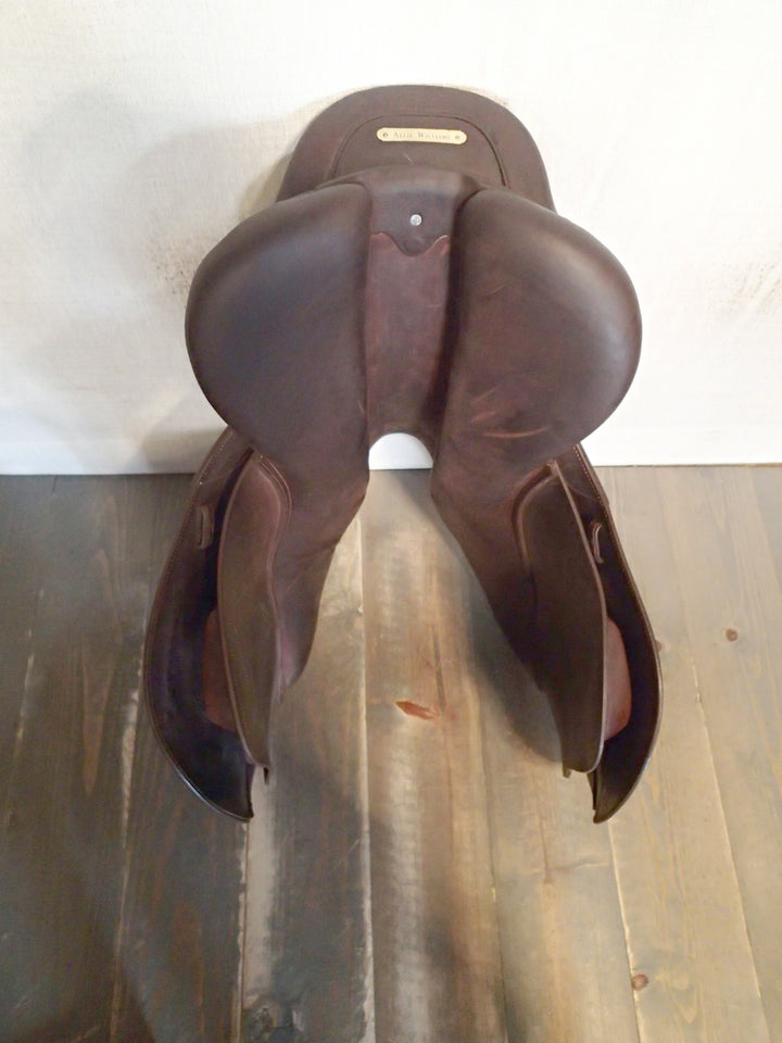 17.5" CWD Saddle - 2023 - 4CH Flaps - SE02