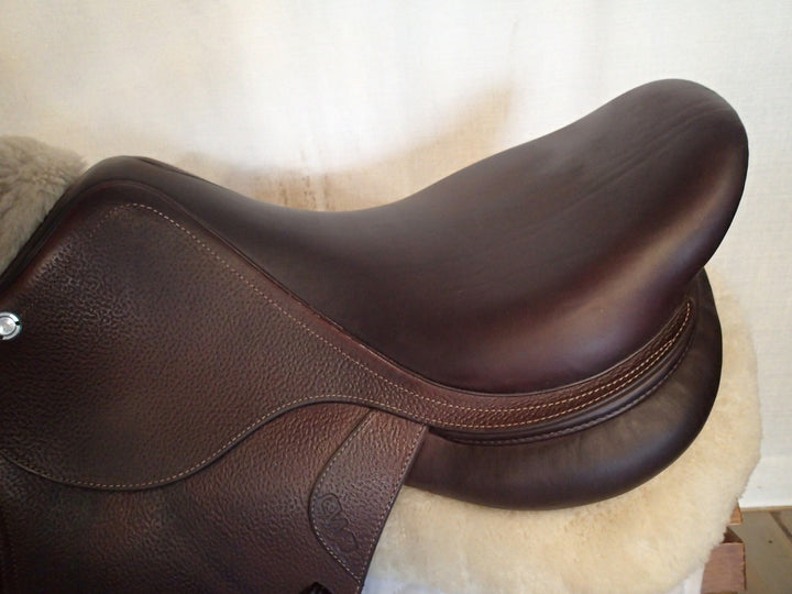 17.5" CWD Saddle - 2023 - 4CH Flaps - SE02