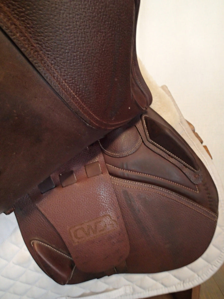 17.5" CWD Saddle - 2023 - 4CH Flaps - SE02