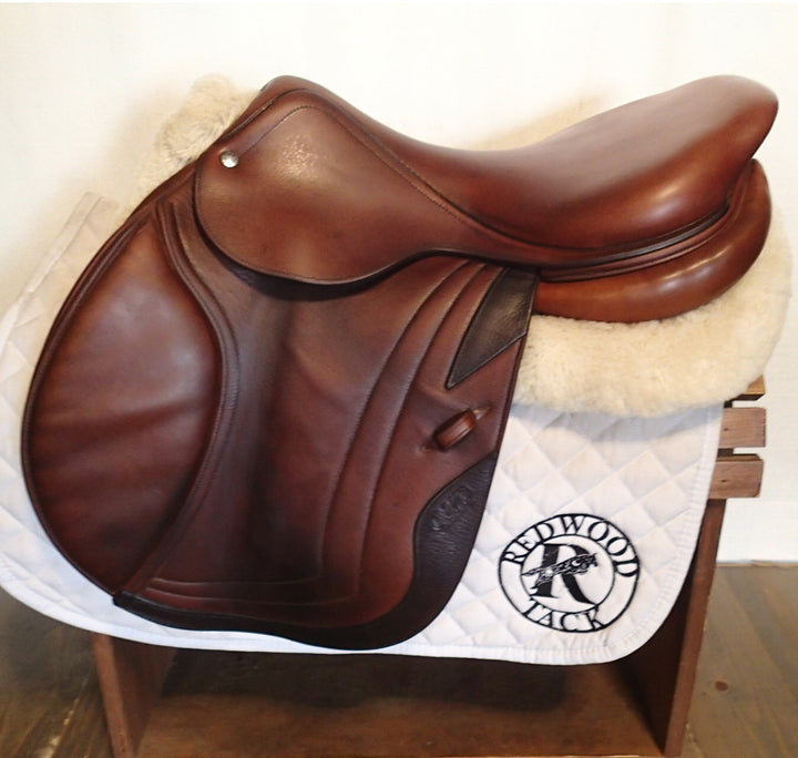 18" CWD Saddle - Full Buffalo - 2012 - 3L Flaps - SE01 - 4.25" dot to dot