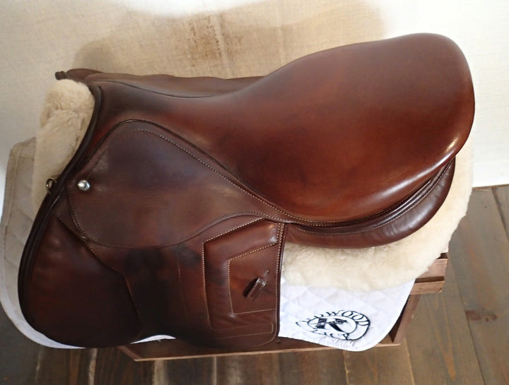 18" Renaissance Prestige Saddle - Full Calfskin - 2020 - 4.25" dot to dot