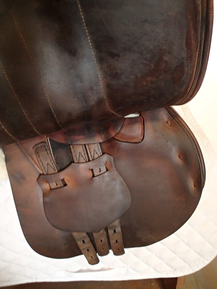 18" Renaissance Prestige Saddle - Full Calfskin - 2020 - 4.25" dot to dot
