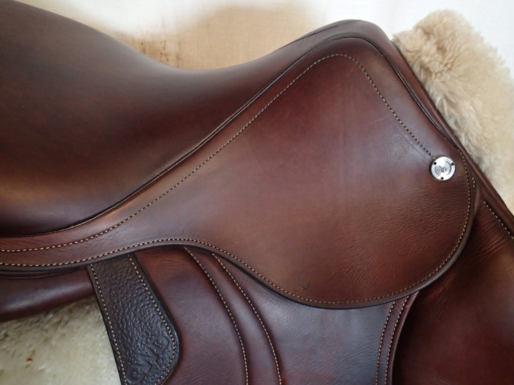 16.5" CWD Saddle - Full Buffalo - 2020 - 2L Flaps - SE03 - Pro Panels