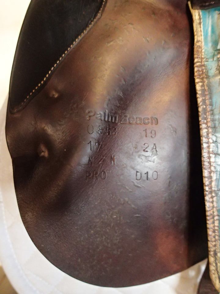 17" Voltaire Palm Beach Saddle - Full Buffalo - 2019 - 2A Flaps - 4.75" dot to dot - Pro Panels