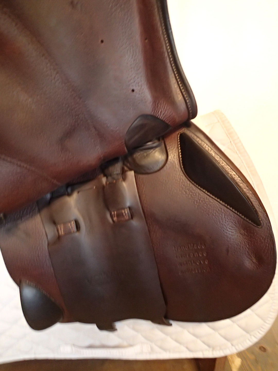 17.5" Voltaire Palm Beach Saddle - Full Buffalo - 2020 - 2AA Flaps - 4.75" dot to dot - Pro Panels