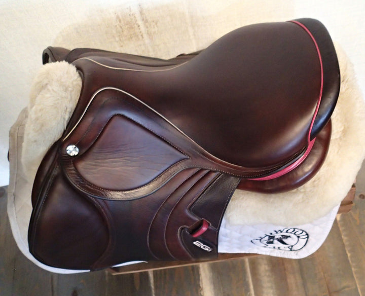 16.5" CWD Mademoiselle 2Gs Saddle - Full Buffalo - 2020 - 1L Flaps - SE32 - Pro Panels