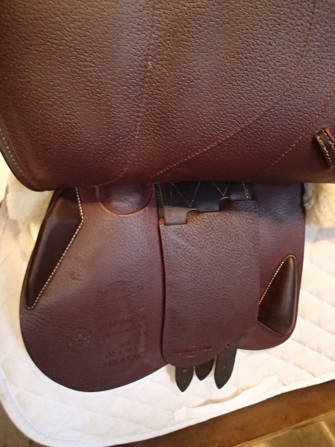 16.5" Devoucoux Biarritz O Saddle - Full Buffalo - 2022 - 1A Flaps - 5" dot to dot
