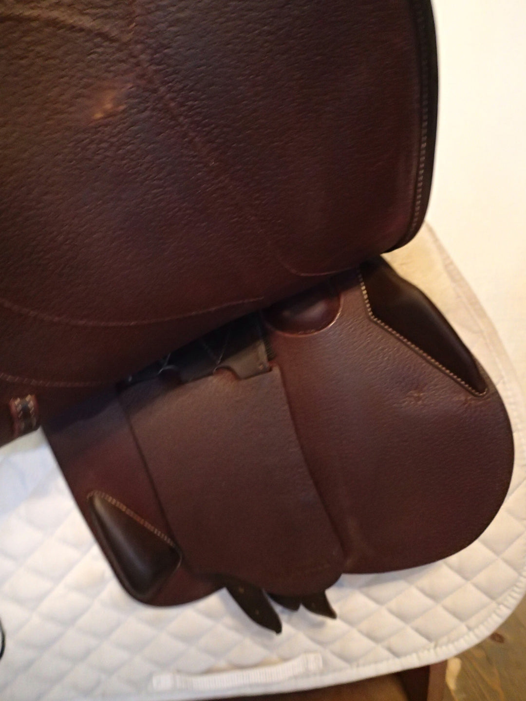16.5" Devoucoux Biarritz O Saddle - Full Buffalo - 2022 - 1A Flaps - 5" dot to dot
