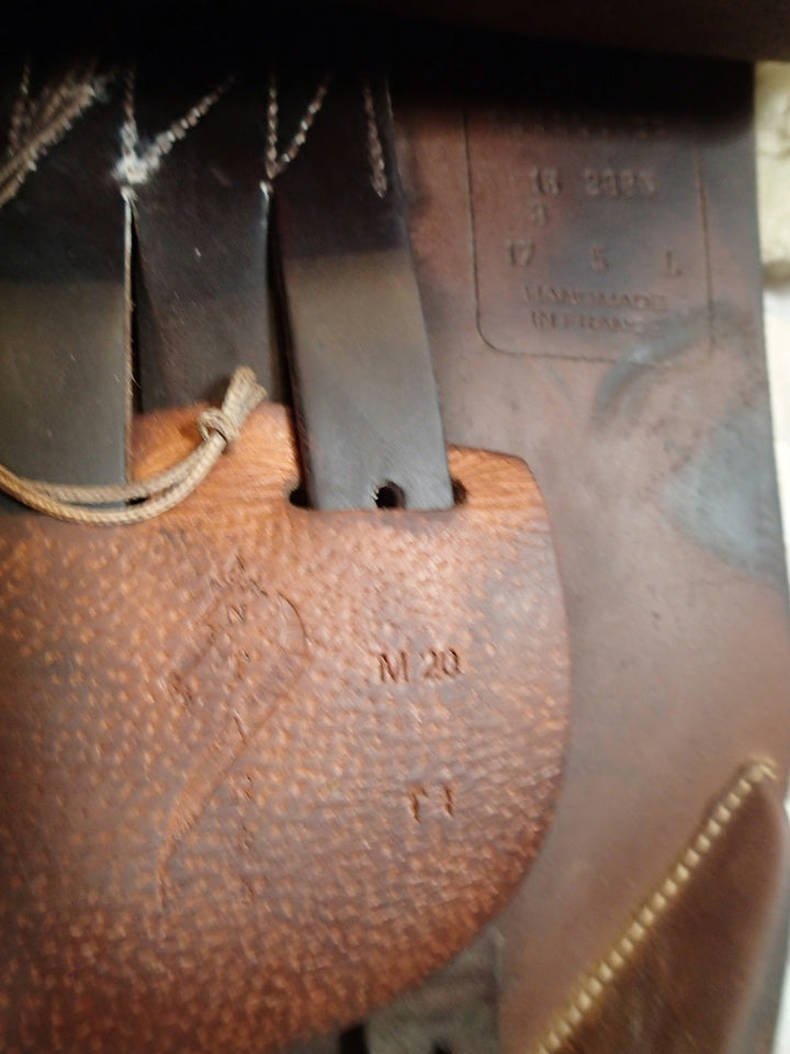 17.5" Antares Connexion Saddle - Full Buffalo - 2015 - 3N Flaps - 4.5" dot to dot