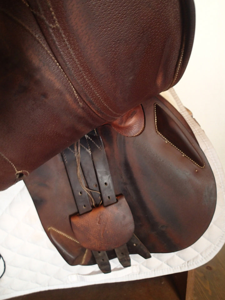 17.5" Antares Connexion Saddle - Full Buffalo - 2015 - 3N Flaps - 4.5" dot to dot