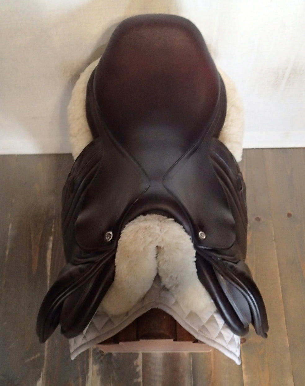 17.5" CWD Saddle - Full Buffalo - 2018 - 3C Flaps - SE03 - 4.75" dot to dot