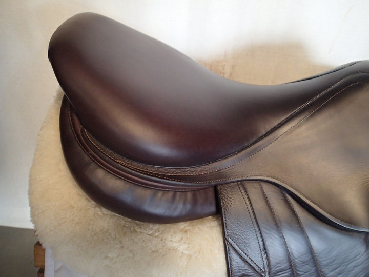 17.5" CWD Saddle - Full Buffalo - 2018 - 3C Flaps - SE03 - 4.75" dot to dot