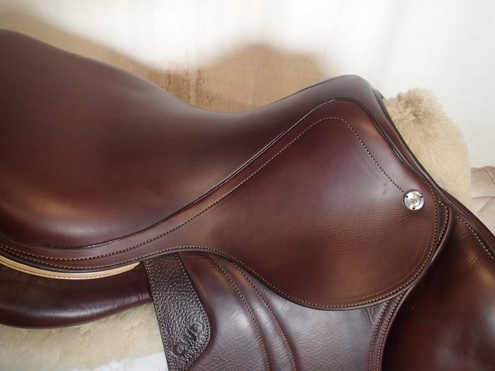 17" CWD Saddle - Full Buffalo - 2019 - 1C Flaps - SE01 - Pro Panels