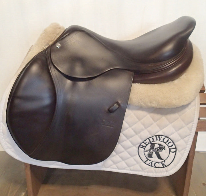 17.5" CWD Saddle - 2016 - 2L Flaps - SE02 - 4.75" dot to dot