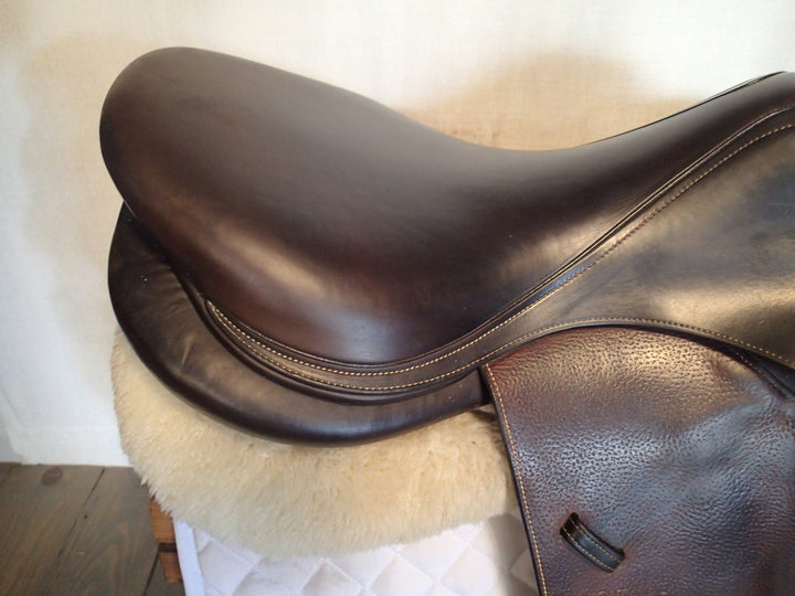 18.5" Voltaire Palm Beach Saddle - 2022 - 4AAR - 4.75" dot to dot - Pro Panels