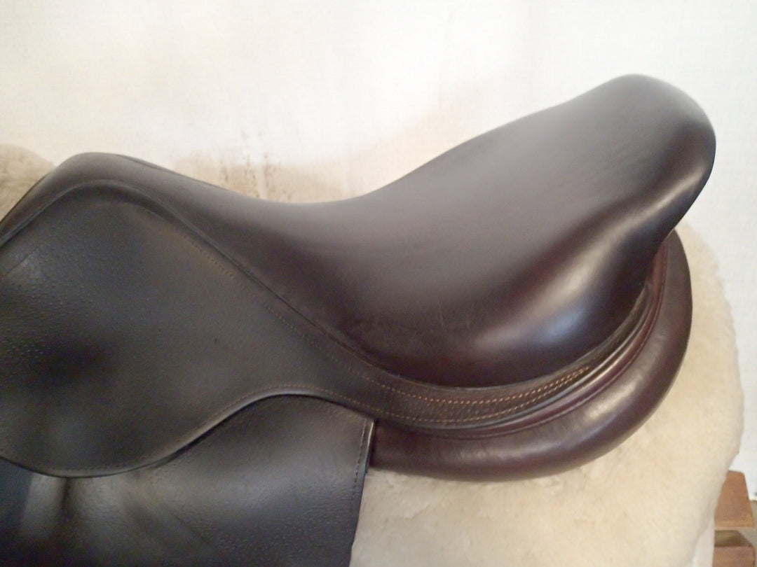 17.5" CWD Saddle - 2016 - 2L Flaps - SE02 - 4.75" dot to dot