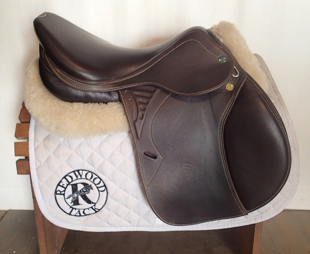 17" Prestige Versailles Saddle - 2021 - 4.5" dot to dot