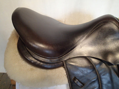17.5" Voltaire Palm Beach Saddle - Full Buffalo - 2017 - 3A Flaps - 5" dot to dot
