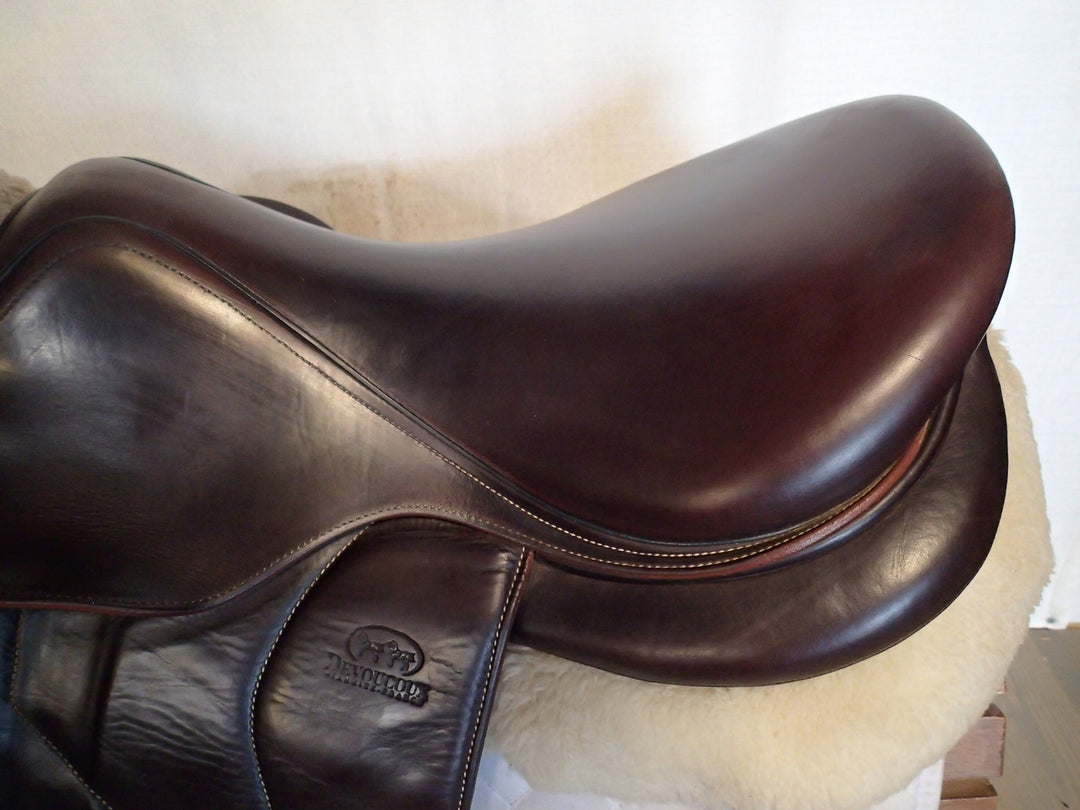 17.5" Devoucoux Biarritz O Saddle - Full Buffalo - 2019 - 2AB Flaps - D3D - 5" dot to dot