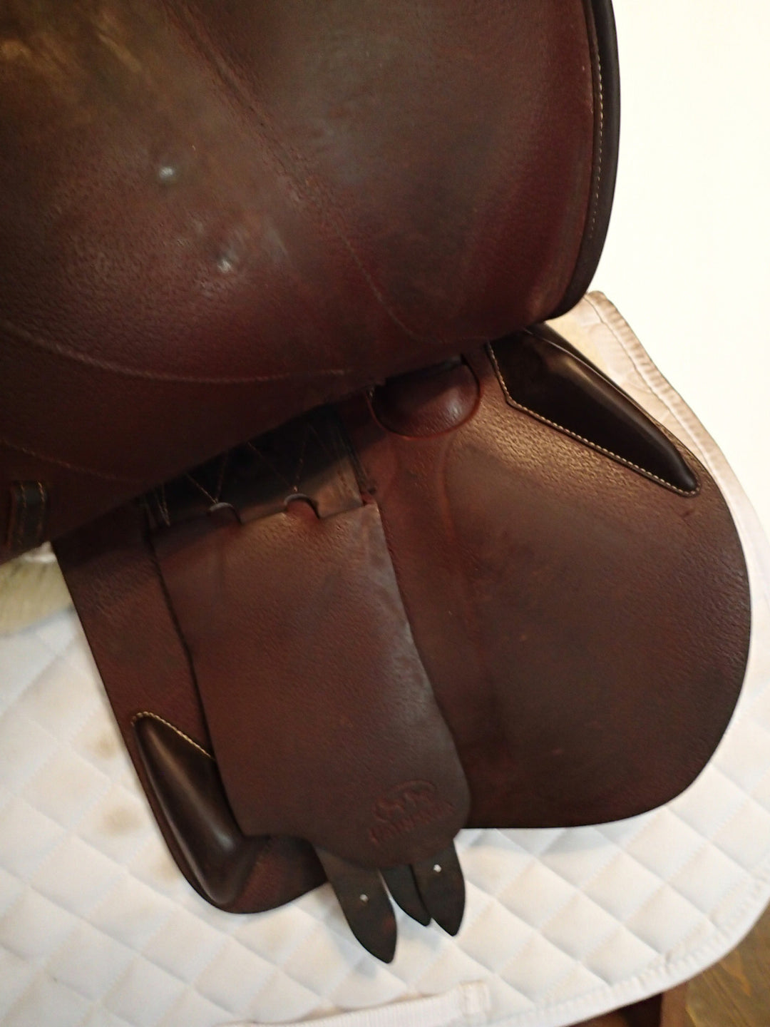 17.5" Devoucoux Biarritz O Saddle - Full Buffalo - 2019 - 2AB Flaps - D3D - 5" dot to dot