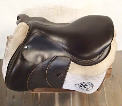 17.5" Voltaire Palm Beach Saddle - Full Buffalo - 2019 - 3A Flaps - 4.75" dot to dot - Pro Panels