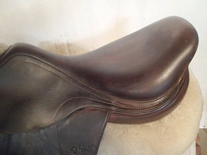 17" Rodrigo Pessoa XCH Exchangeable Gullet Saddle