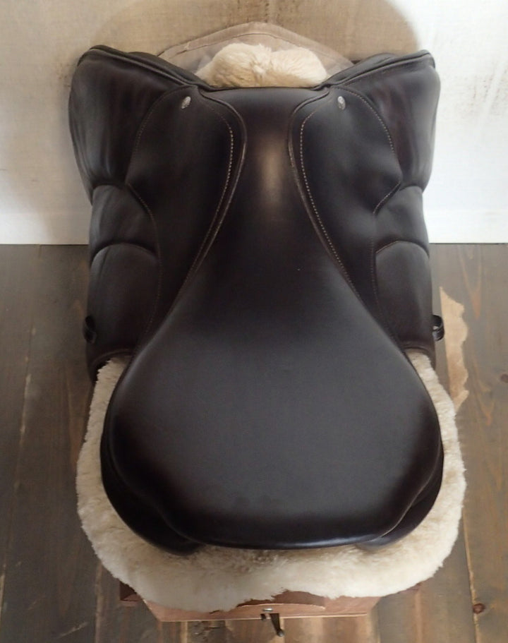 18.5" Voltaire Stuttgart Saddle - Full Buffalo - 2022 - 3AAAR Flaps - 4.75" dot to dot - Pro Panels