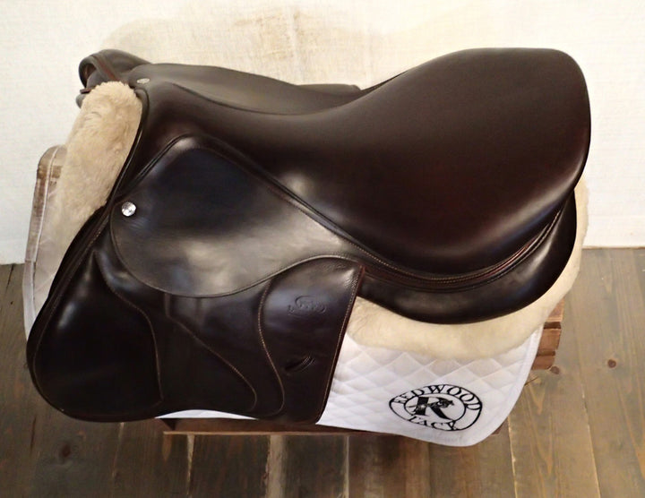 18" Devoucoux Biarritz O Saddle - Full Buffalo - 2017 - 3A Flaps - D3D - 4.5" dot to dot