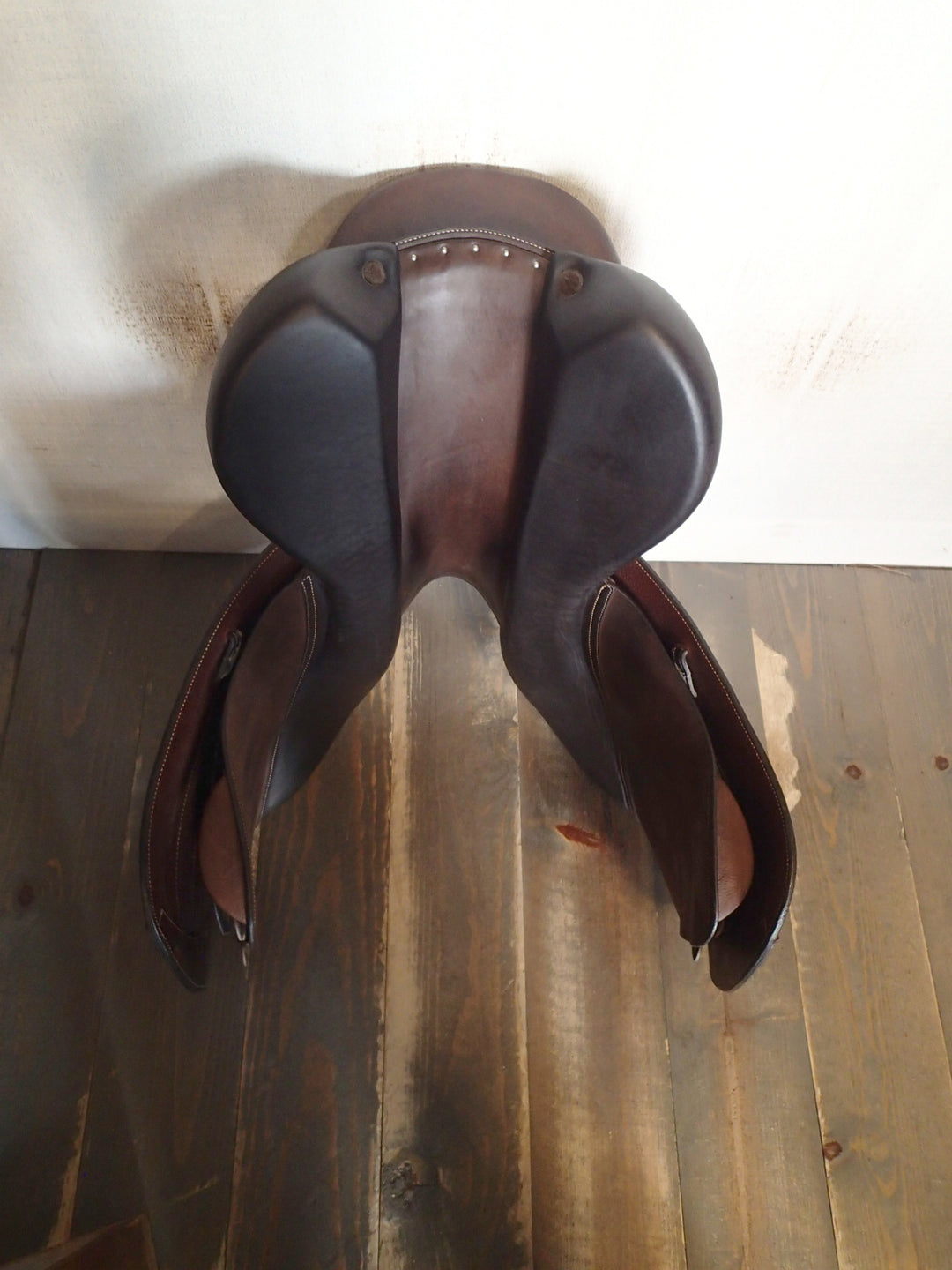 18" Forestier by Voltaire Seoul C Saddle - Full Buffalo - 2019 - 3A Flaps - 5.5" dot to dot - Pro Panels