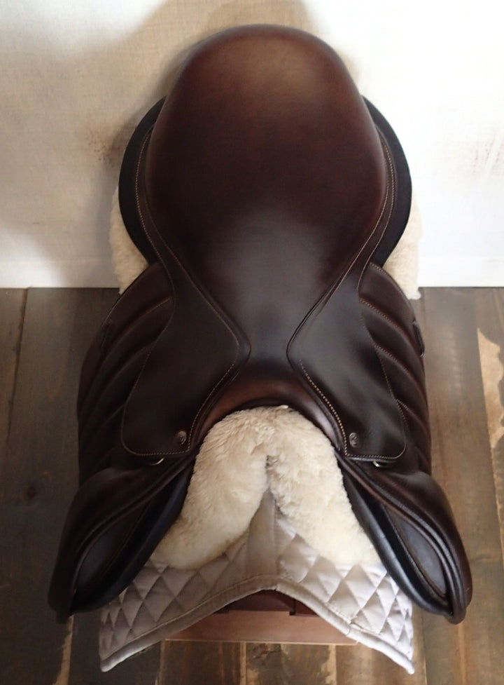 18" Forestier by Voltaire Seoul C Saddle - Full Buffalo - 2019 - 3A Flaps - 5.5" dot to dot - Pro Panels