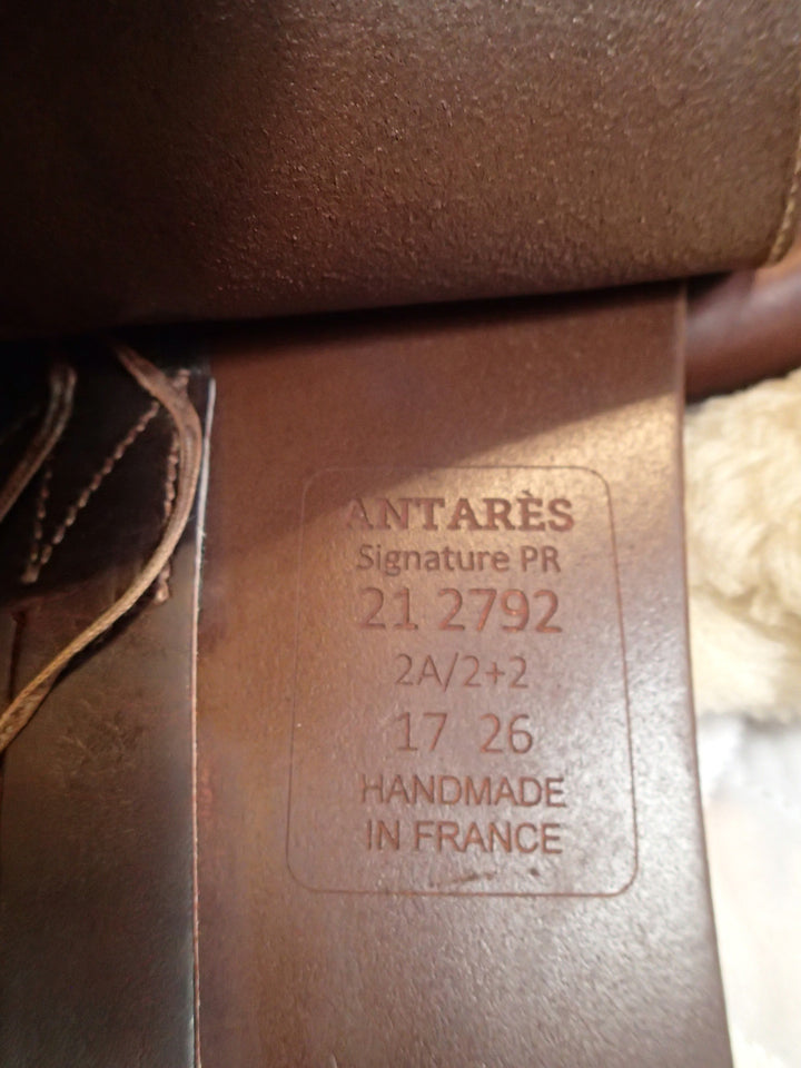 17" Antares Signature Saddle - 2021 - 2A Flaps - 4.5" dot to dot