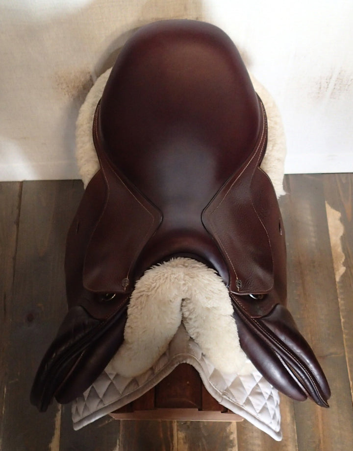17" Antares Signature Saddle - 2021 - 2A Flaps - 4.5" dot to dot
