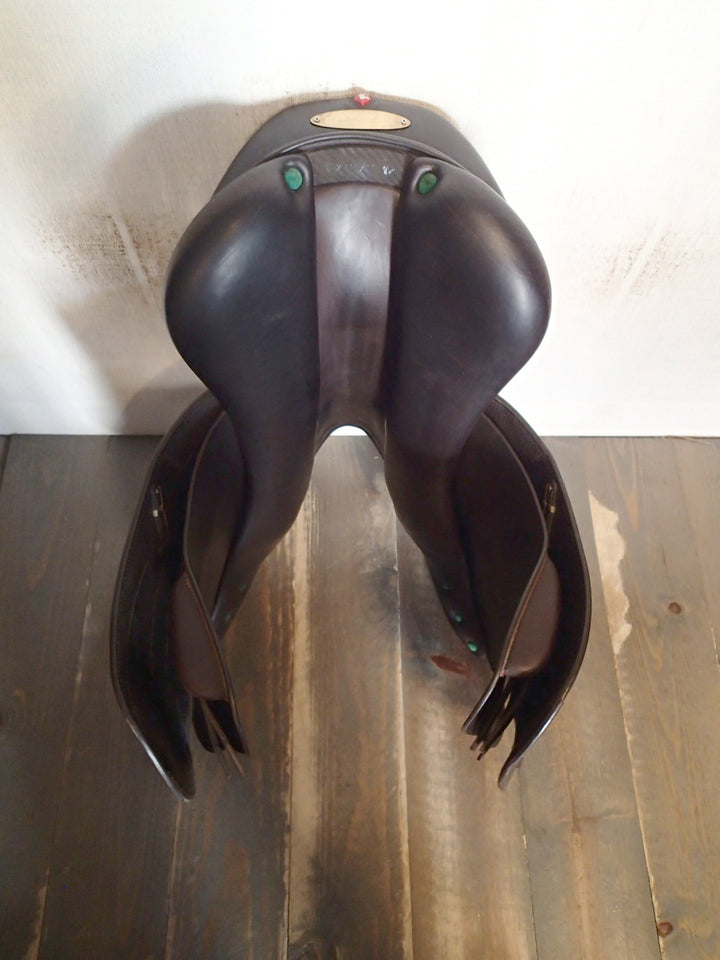 17.5" Equipe EK26 Saddle - 2023 - Full Calfskin - 4.75" dot to dot