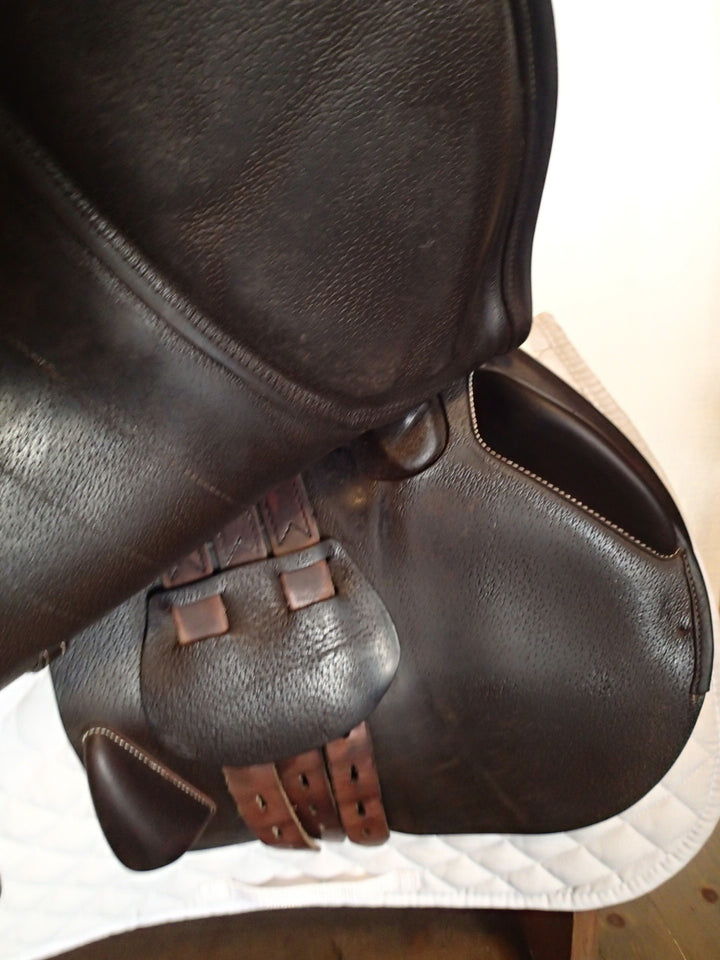 17.5" Equipe EK26 Saddle - 2023 - Full Calfskin - 4.75" dot to dot