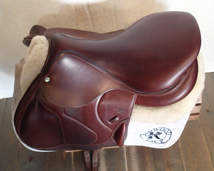17.5" Devoucoux Chiberta O Monoflap Saddle - Full Buffalo - 2022 - 1AR Flaps - 4.5" dot to dot
