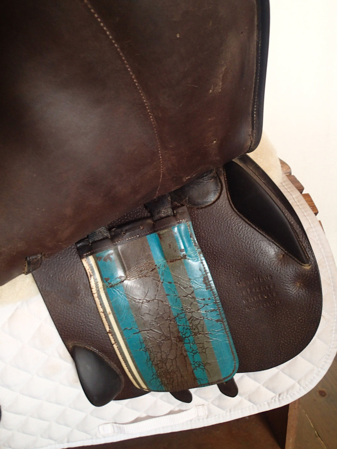 17" Voltaire Stuttgart Saddle - 2019 - 2 Flaps - 4.75" dot to dot - Pro Panels