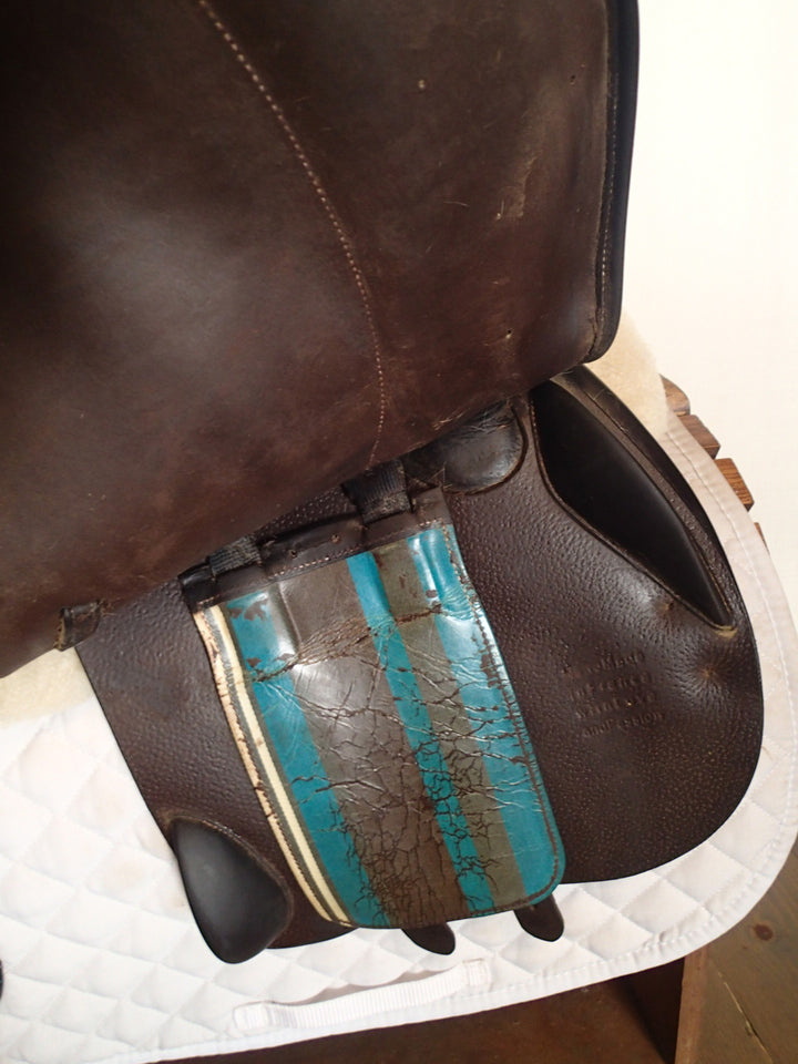 17" Voltaire Stuttgart Saddle - 2019 - 2 Flaps - 4.75" dot to dot - Pro Panels