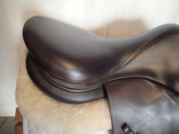 17.5" Voltaire Palm Beach Saddle - 2021 - 3AA Flaps - 5" dot to dot - Pro Panels