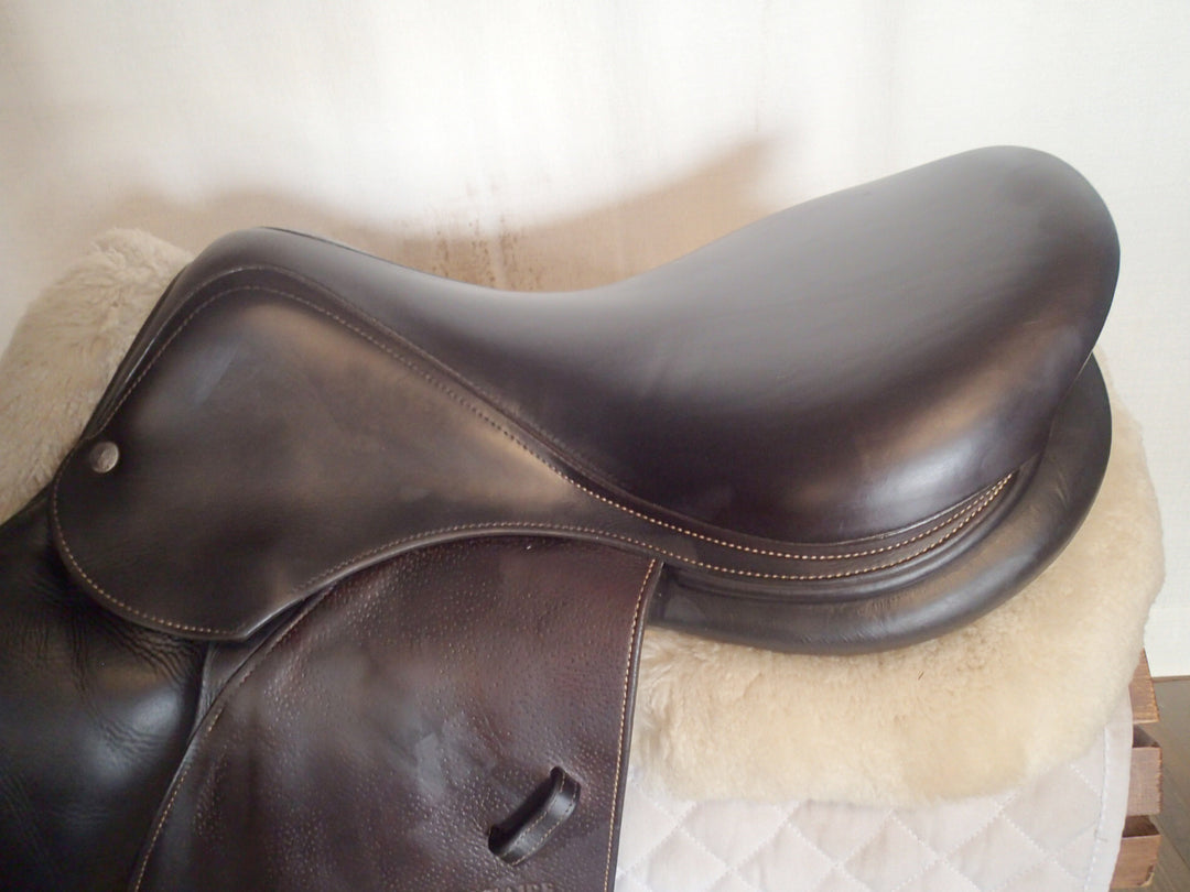 17.5" Voltaire Palm Beach Saddle - 2021 - 3AA Flaps - 5" dot to dot - Pro Panels