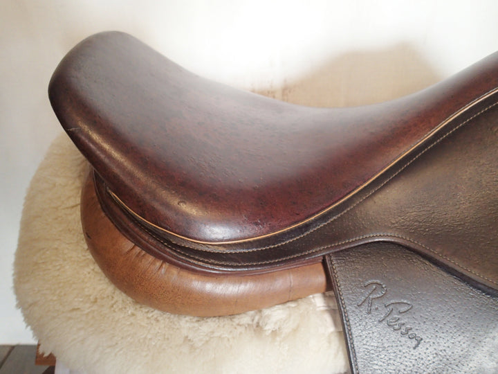 16" Rodrigo Pessoa Saddle