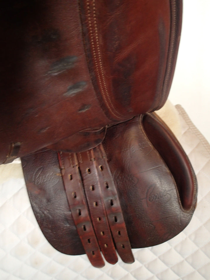 16" Rodrigo Pessoa Saddle