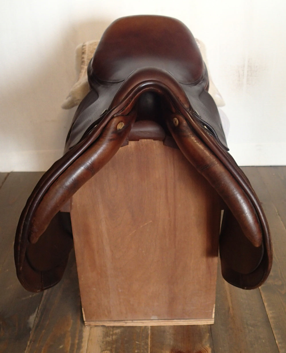 16" Butet Saddle - 2003 - P Seat - 0 Flaps - 3.25" dot to dot