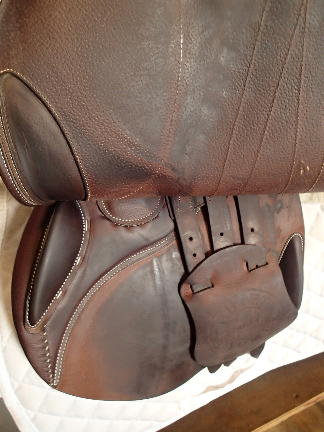 17" Butet Premium Saddle - Full Calfskin - 2024 - L Seat - 2.5 Flaps - 4.25" dot to dot