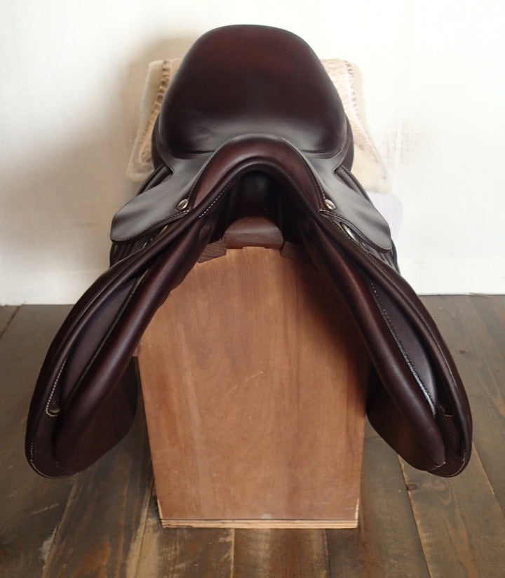 17" Butet Premium Saddle - Full Calfskin - 2024 - L Seat - 2.5 Flaps - 4.25" dot to dot