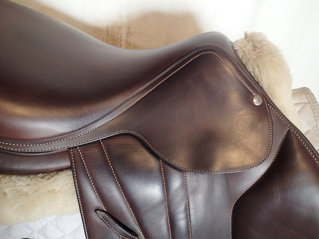 17" Butet Premium Saddle - Full Calfskin - 2024 - L Seat - 2.5 Flaps - 4.25" dot to dot