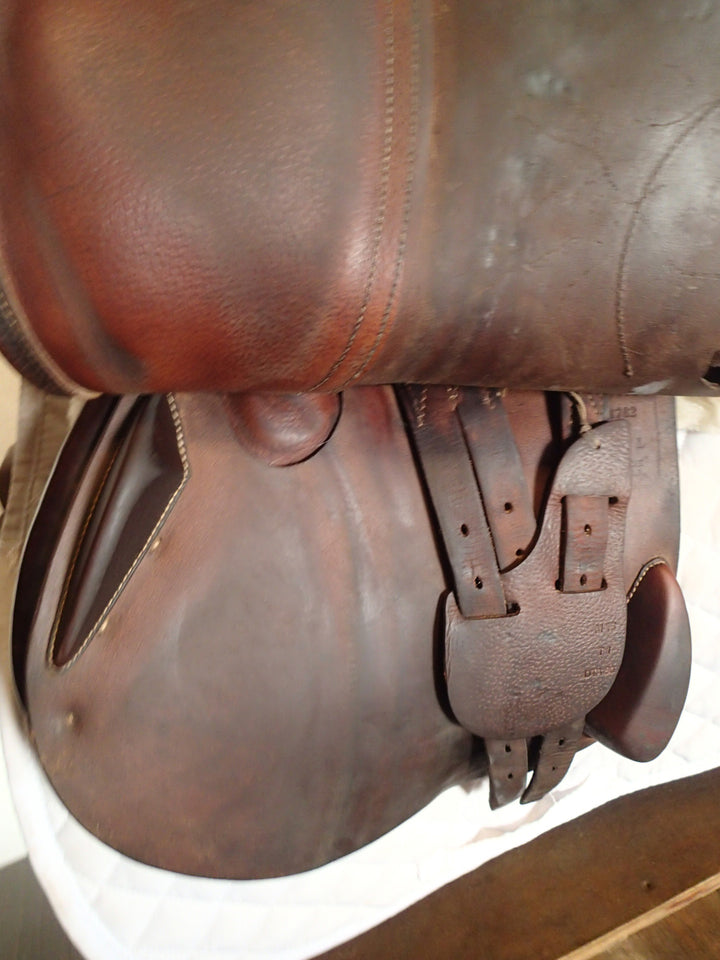 17" Antares Evolution Saddle - 2016 - 2A Flaps - 4.5" dot to dot