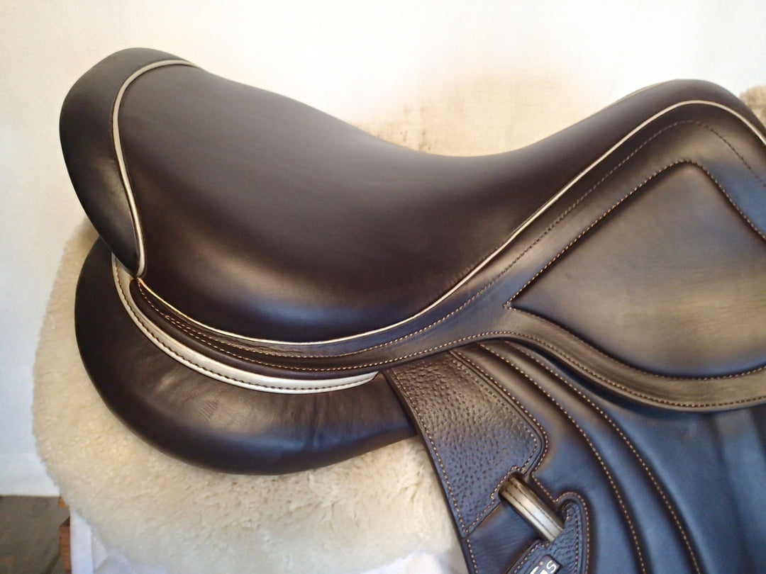 17" CWD Mademoiselle 2Gs Saddle - Full Buffalo - 2021 - 2C Flaps - SE32