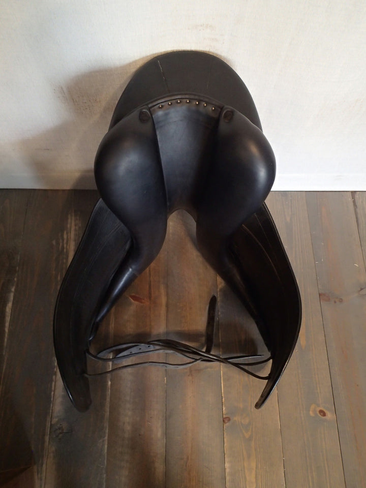 18" Luc Childeric Dressage Saddle - Full Buffalo - 2011 - 5.75" dot to dot