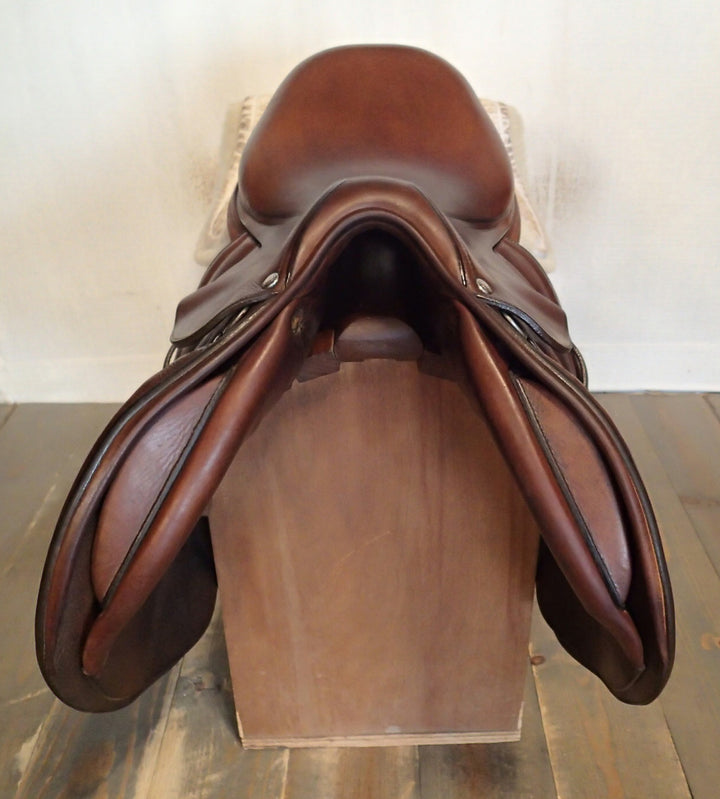 17" Butet Premium Saddle - Full Calfskin - 2015 - L Seat - 2.5 Flaps - 4.25" dot to dot